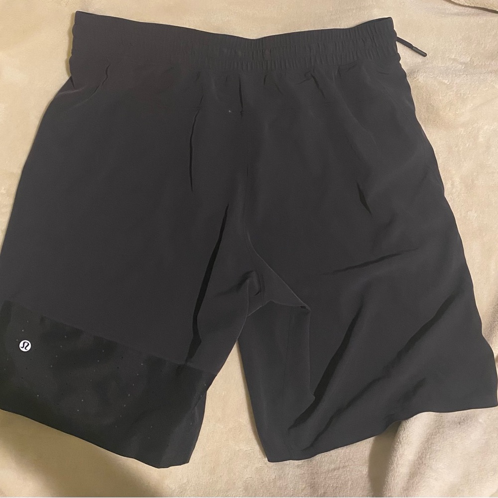 Lululemon Men's Black Athletic Shorts